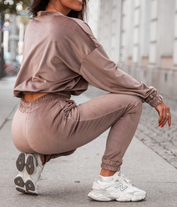 Welurowy komplet spodnie i bluza Kiki