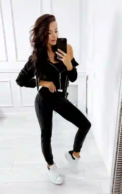 Welurowy komplet dresowy z kapturem Caramel