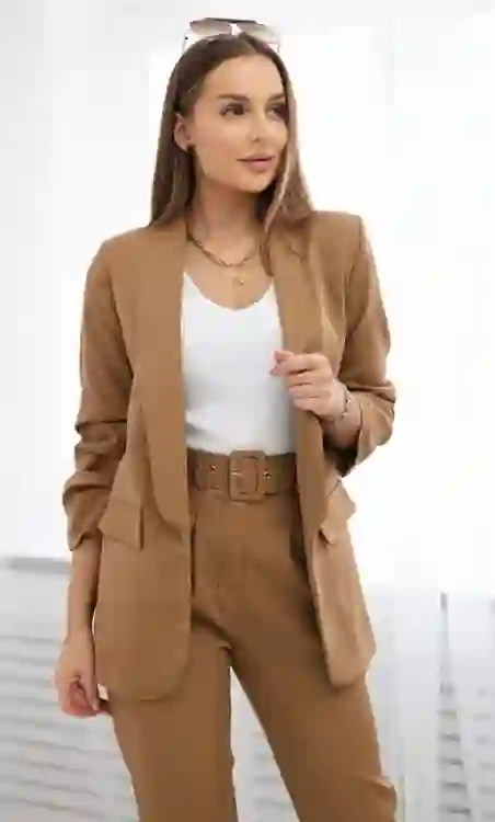 Elegancki komplet damski – marynarka + spodnie Encanta